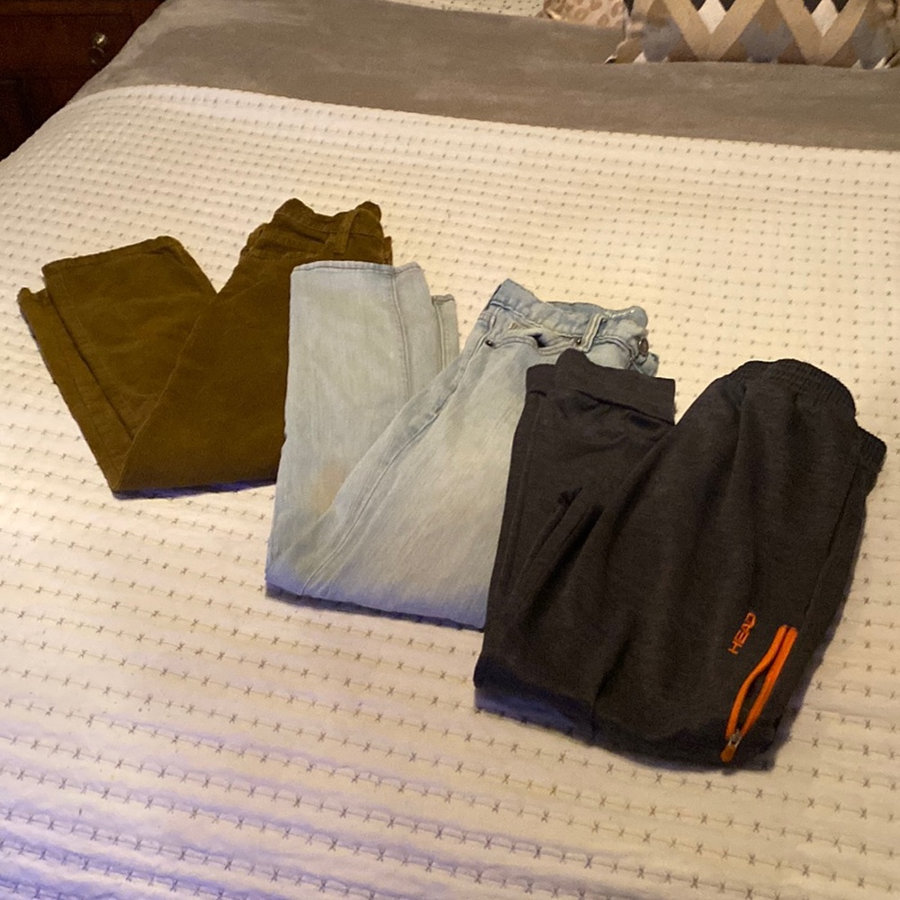 Boys size 8/10/12 lot. Under armor, old navy, gap, Columbia, PFG.  Gently worn!